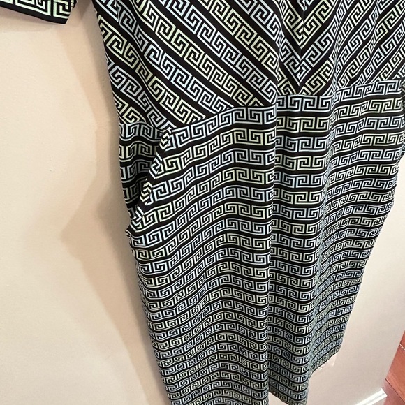 J. McLaughlin Wmns L Grecian Link Sheath Dress Signature Catalina Cloth Stretch - Picture 4 of 13